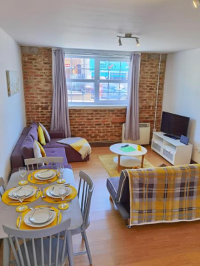Flat 3 Lovely spacious apartment available for guests Parking wifi
